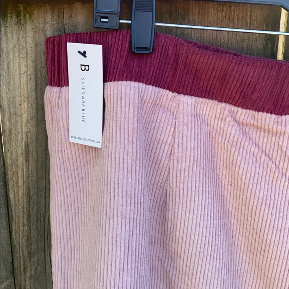 Skirt - Picture 3 of 5